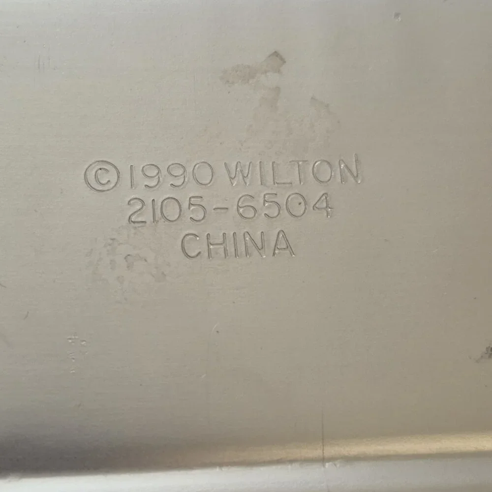 1990 Wilton First And Ten Football Cake Pan 2105-6504